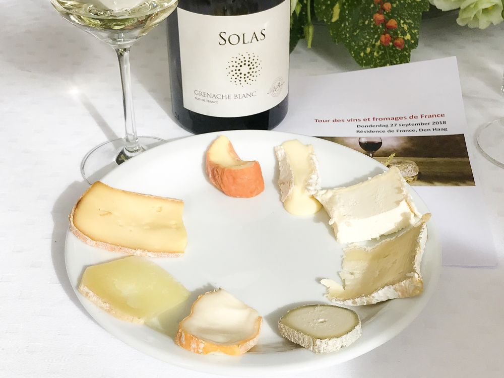 Wittekorstkaas en grenache blanc Solas Laurent Miquel Wittekorstkaas en grenache blanc Solas Laurent Miquel