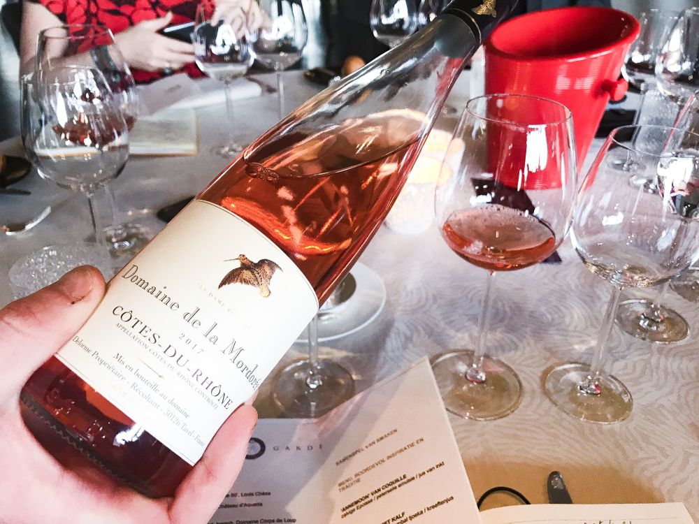 2017 Côtes du Rhône “La Dame Rousse” van Domaine de la Mordorée 2017 Côtes du Rhône “La Dame Rousse” van Domaine de la Mordorée