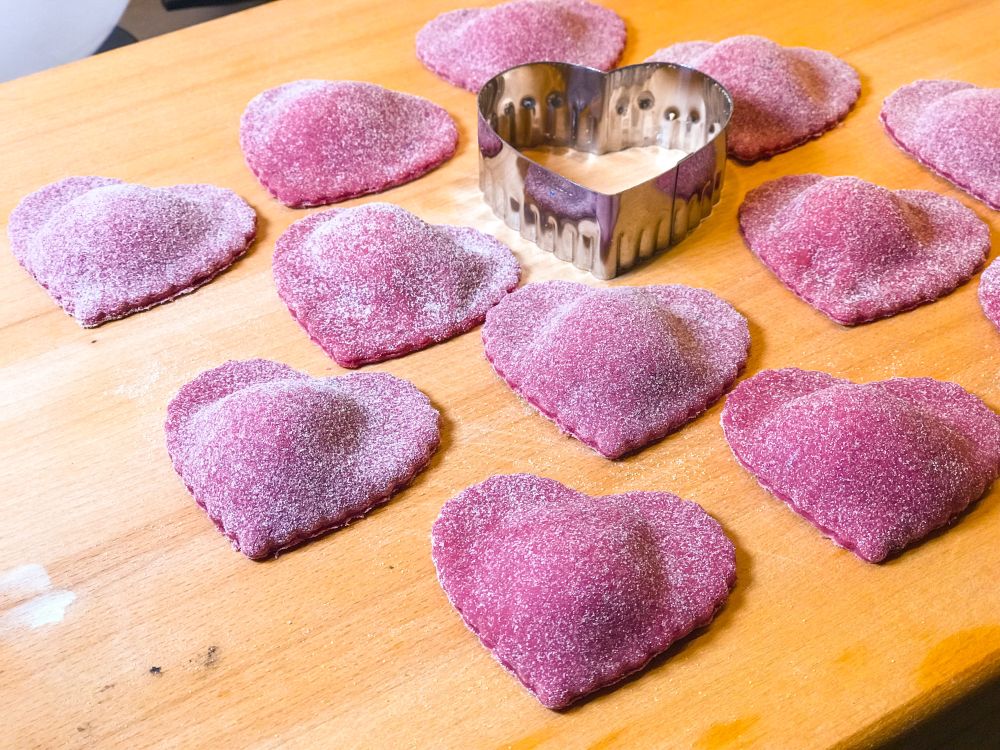 6 rode ravioli-hartjes 6 rode ravioli-hartjes