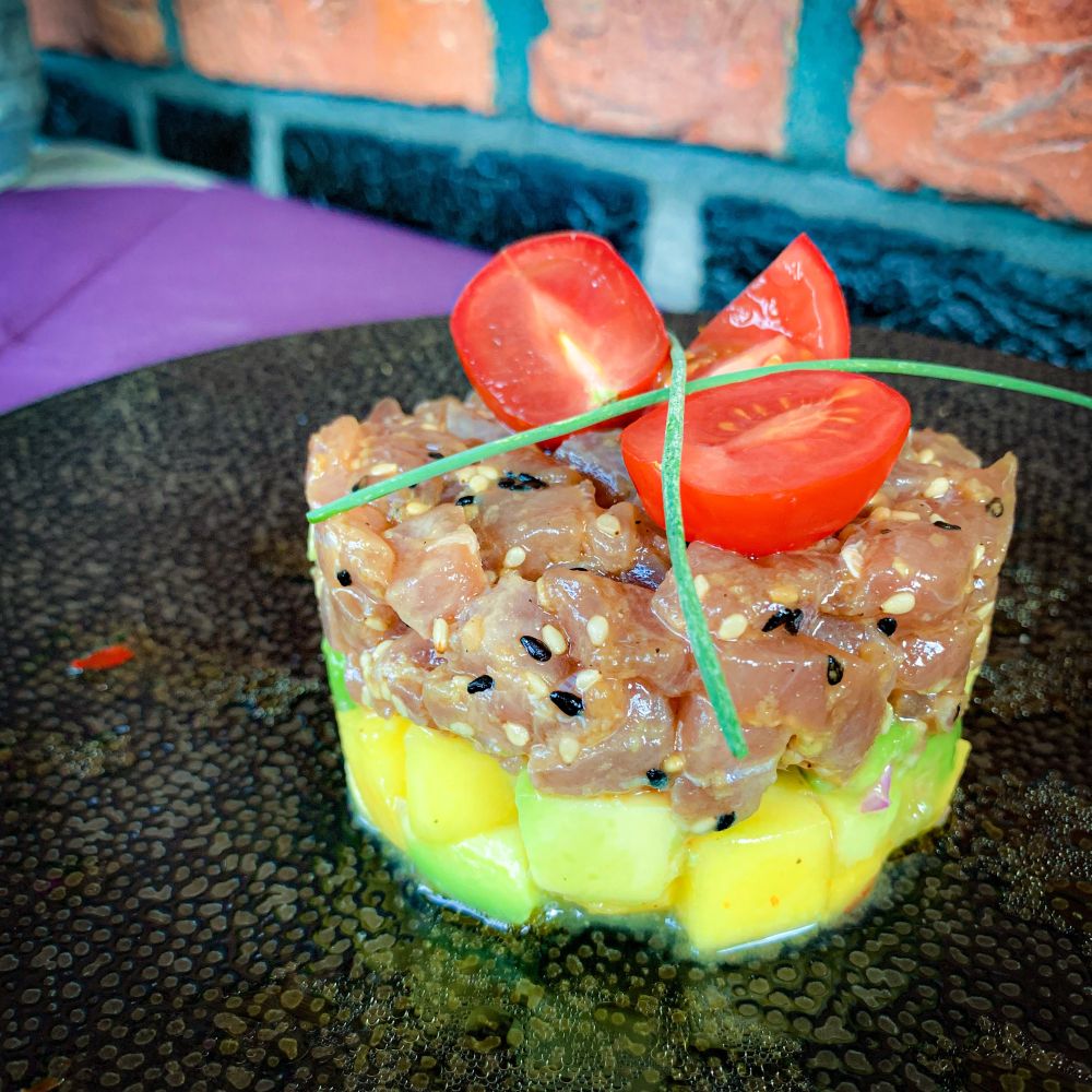 tonijntartaar met mango-avocadosalsa tonijntartaar met mango-avocadosalsa