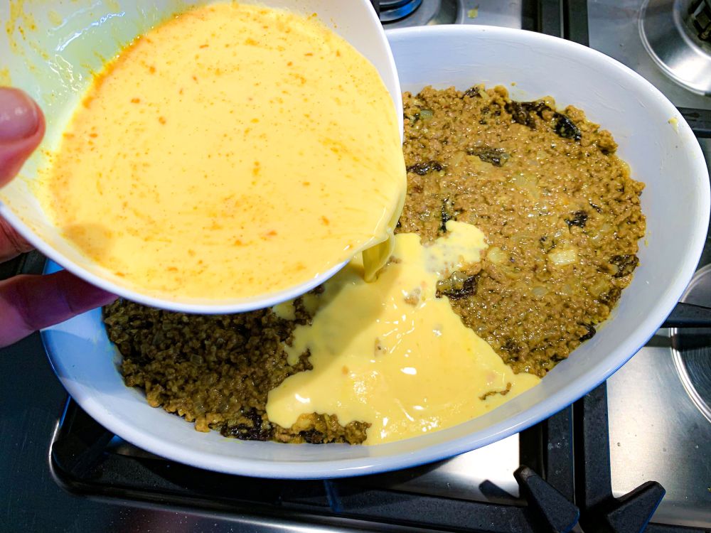 bobotie met ei en melk