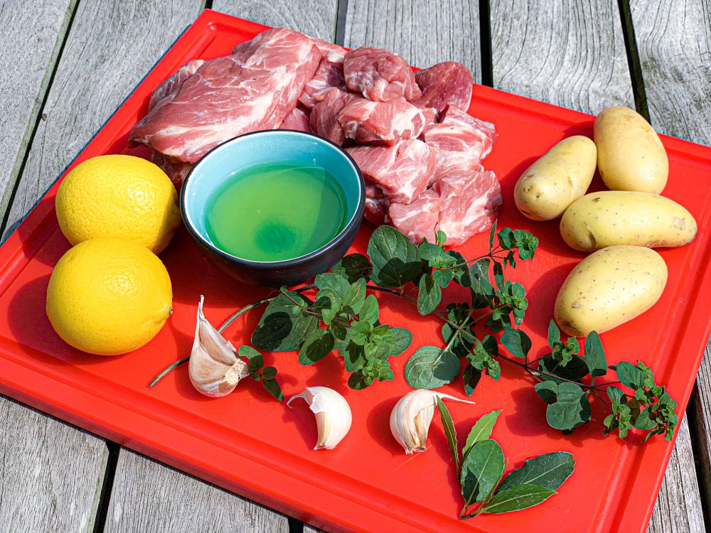 ingrediënten Griekse lamsstoof met citroen en oregano ingrediënten Griekse lamsstoof met citroen en oregano