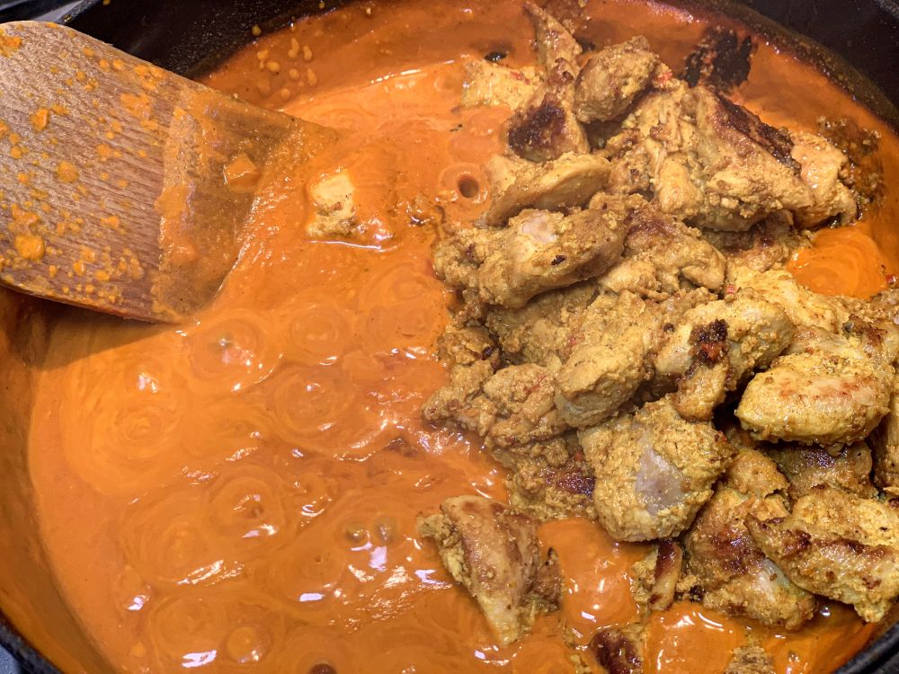 kip tikka masala in saus