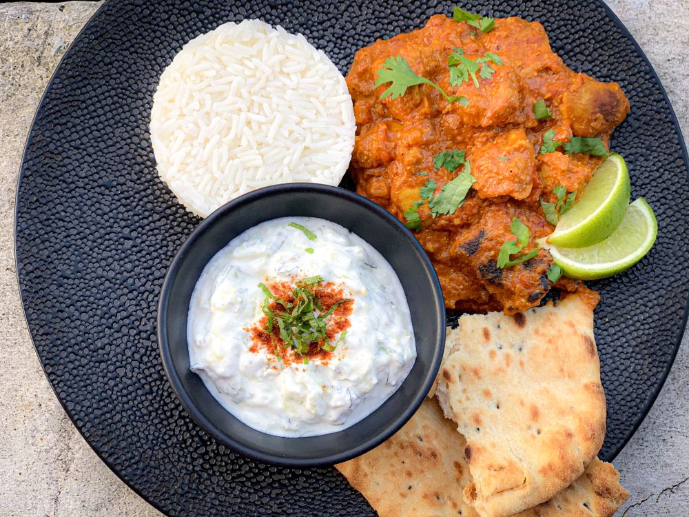 kip tikka masala met rijst en naanbrood kip tikka masala met rijst en naanbrood