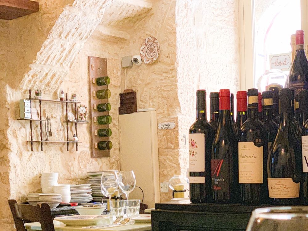 winebar Legligin in Valletta – Malta winebar Legligin in Valletta - Malta