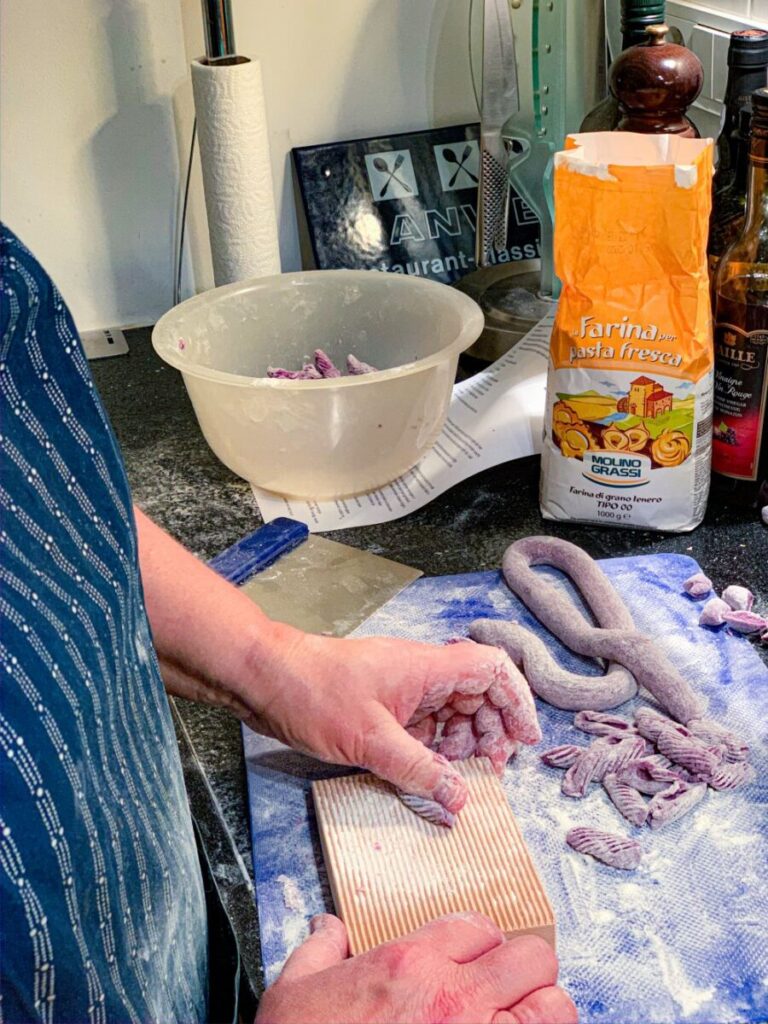 paarse gnocchi maken paarse gnocchi maken