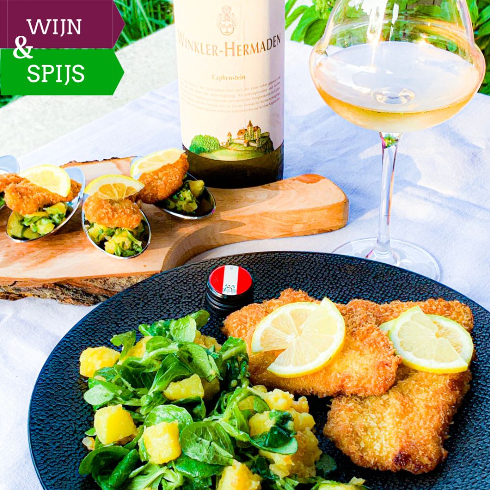 Wiener Schnitzel met Oostenrijkse aardappelsalade Wiener Schnitzel met Oostenrijkse aardappelsalade