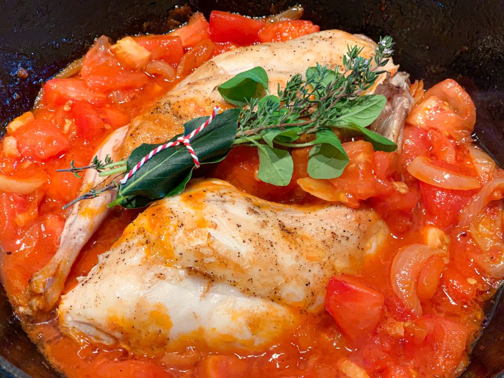 konijn in tomatensaus