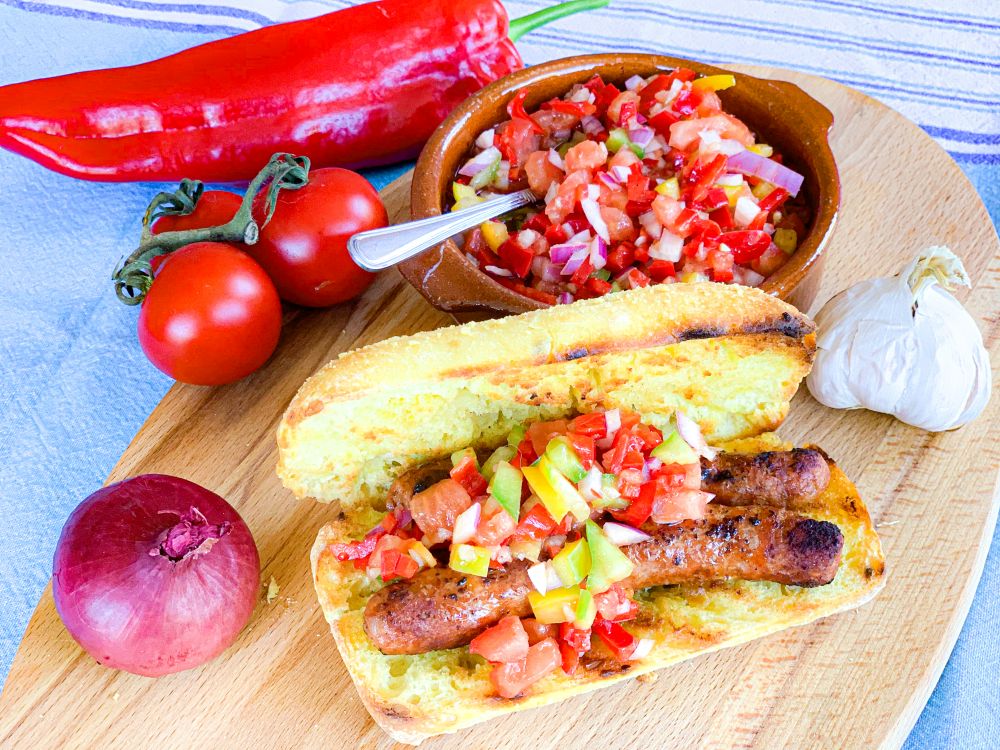 choripán en salsa criolla