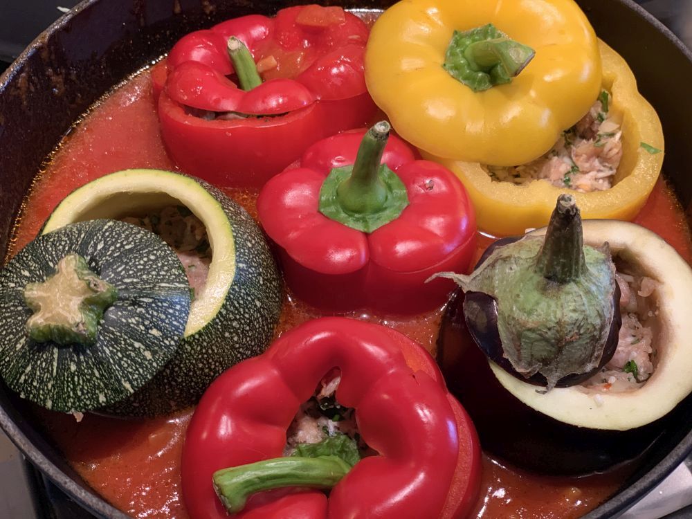 groentendolmas in tomatensaus groentendolmas in tomatensaus
