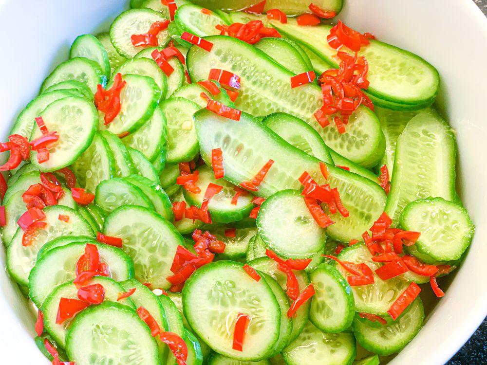 zoetzure komkommersalade zoetzure komkommersalade