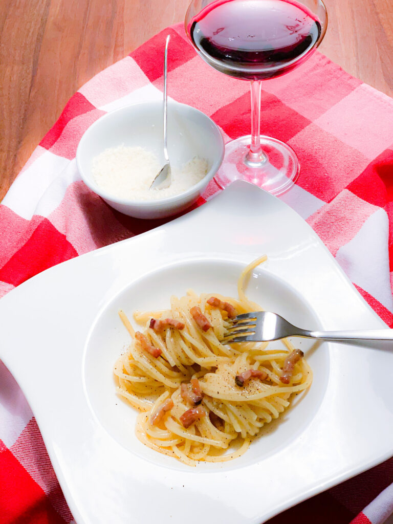 spaghetti carbonara – wijntip staand spaghetti carbonara - wijntips