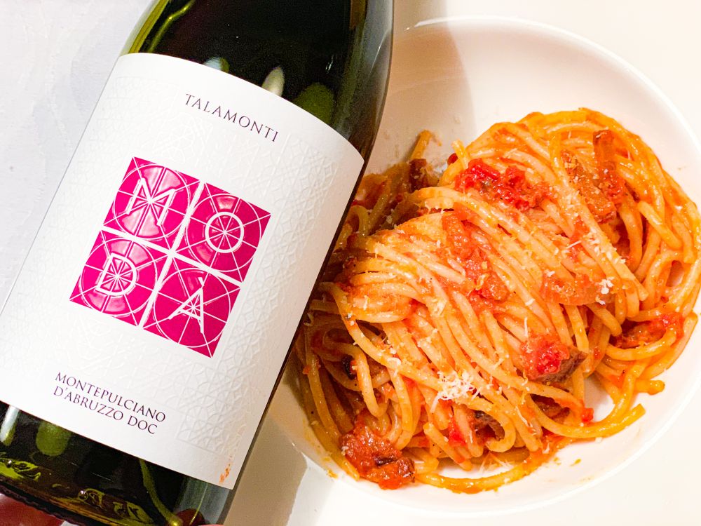 amatriciana e Montepulciano d’Abruzzo amatriciana e Montepulciano d'Abruzzo