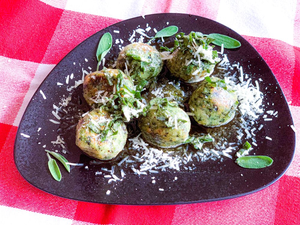 Gnudi met boter en salie Gnudi met boter en salie