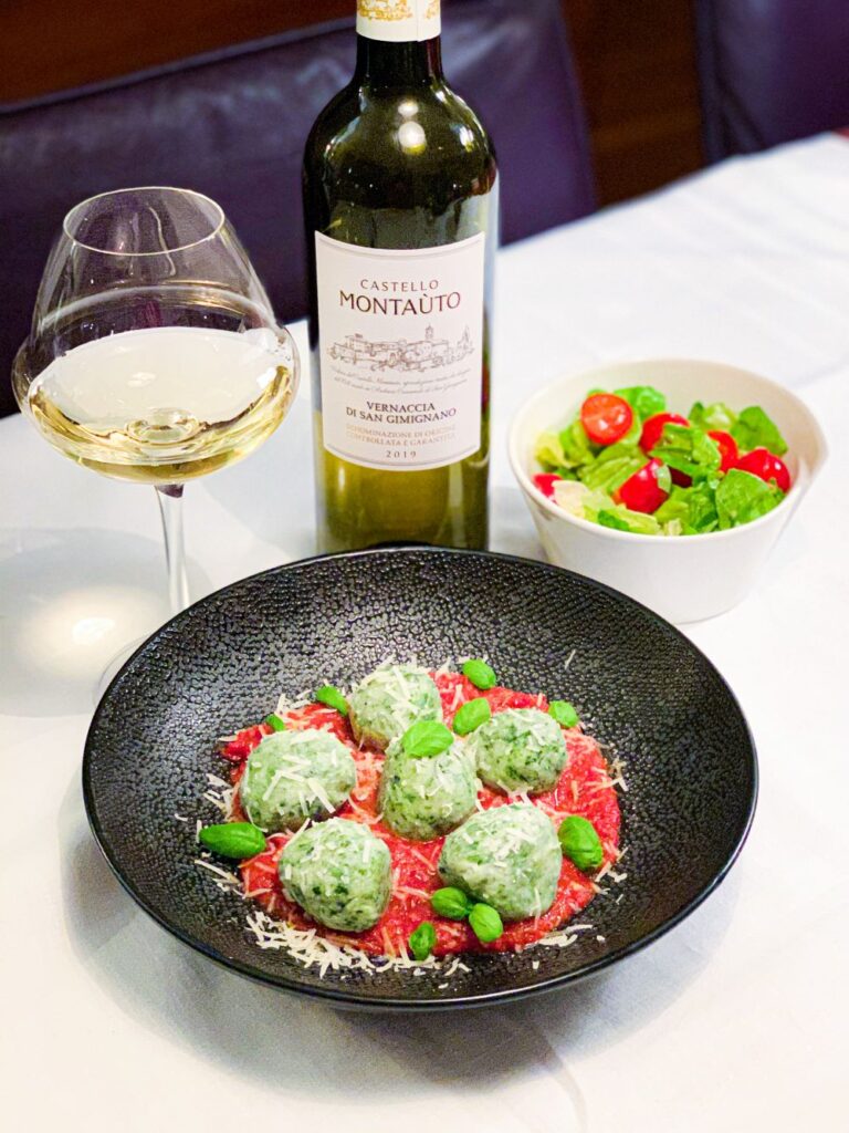 Gnudi toscani en Vernaccia di San Gimignano