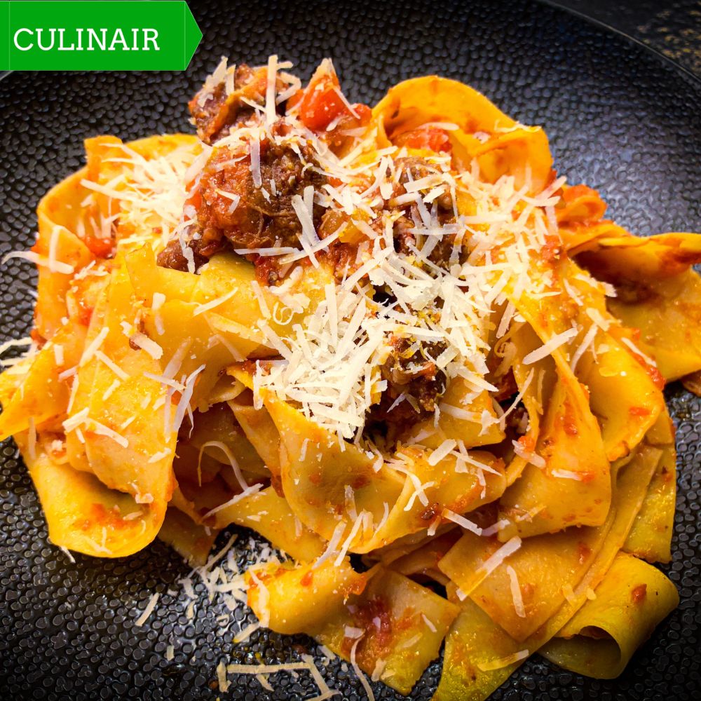 Pappardelle al ragù di cinghiale Pappardelle al ragù di cinghiale